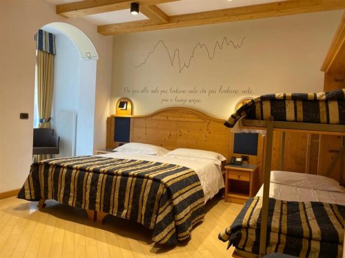 5denní zájezd s dopravou, polopenzí a skipasem v ceně – hotel La Bussola