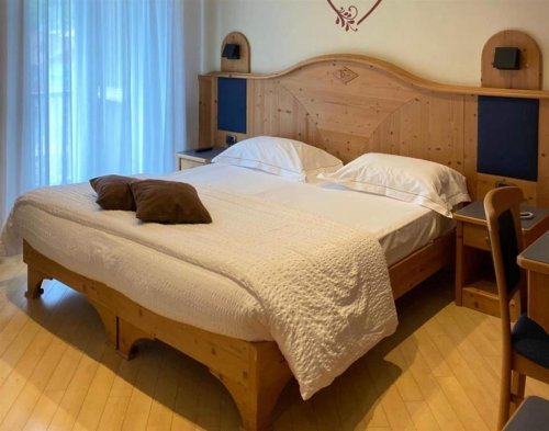 5denní zájezd s dopravou, polopenzí a skipasem v ceně – hotel La Bussola