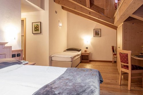 5denní zájezd (denní přejezd) s dopravou, polopenzí a skipasem v ceně – hotel Pedranzini