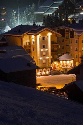 5denní zájezd (denní přejezd) s dopravou, polopenzí a skipasem v ceně – hotel Pedranzini