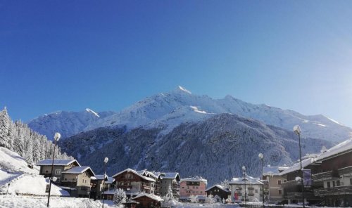5denní zájezd (denní přejezd) s dopravou, polopenzí a skipasem v ceně – Parkhotel Valfurva