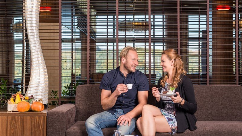 LÁZNĚ KOSTELEC - Zlín - Kostelec