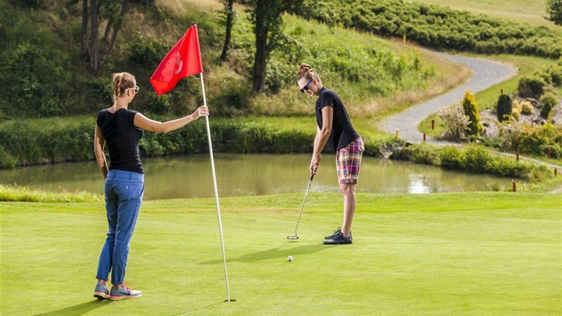 LÁZNĚ KOSTELEC - Zlín - Kostelec