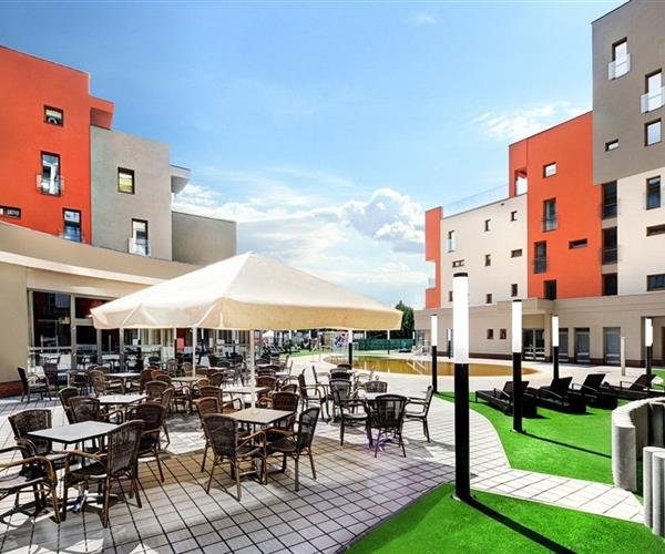 BEŠEŇOVÁ & AKVAMARÍN termální klenot Slovenska