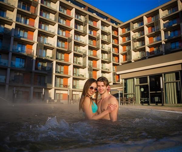 BEŠEŇOVÁ & AKVAMARÍN termální klenot Slovenska