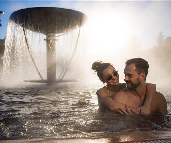 BEŠEŇOVÁ & AKVAMARÍN termální klenot Slovenska