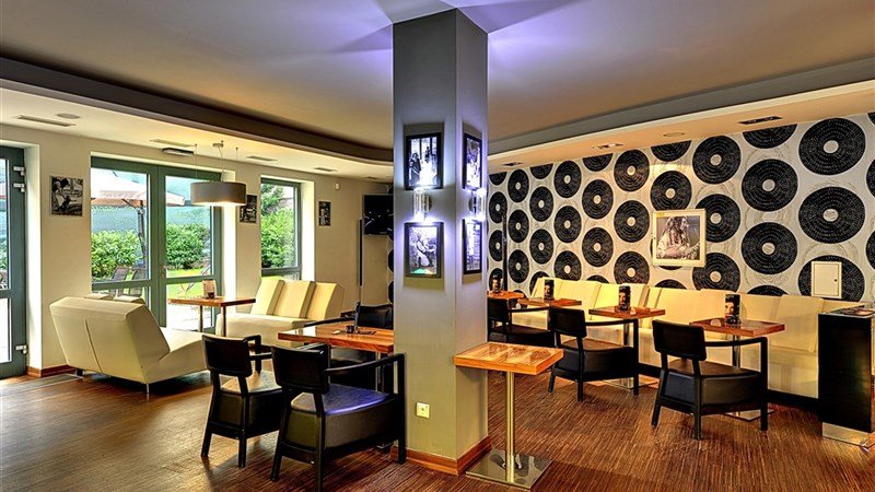 ST. JOSEPH ROYAL REGENT - Karlovy Vary