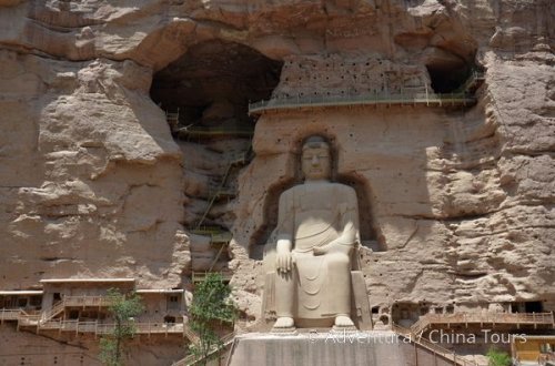 Duhovými horami do létajících skal