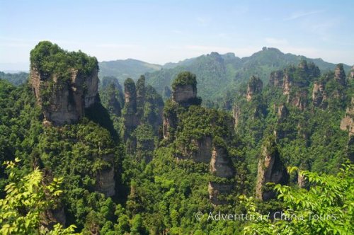 Duhovými horami do létajících skal