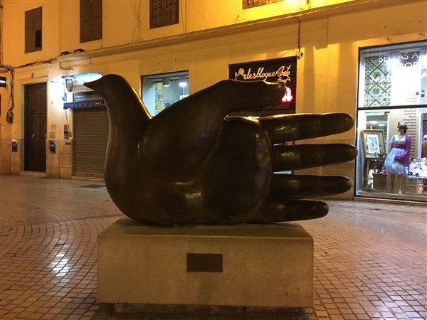 Slunečná Andalusie z Brna - kombinace hor, pláží, vína a kultury