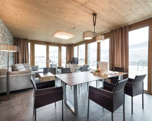 Hotel & Apartment Central