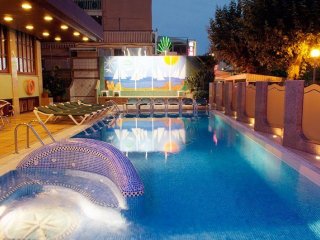 Calella - Hotel Checkin Garbí Calella - Hotel Checkin Garbí