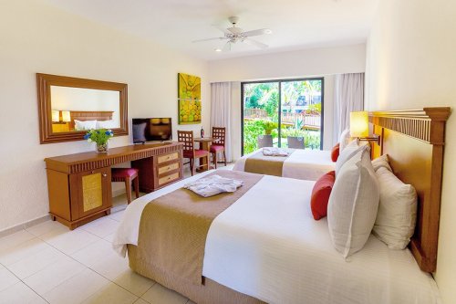 THE REEF COCO BEACH 4