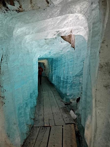 Symbol Švýcarska - legendární Matterhorn a alpské průsmyky