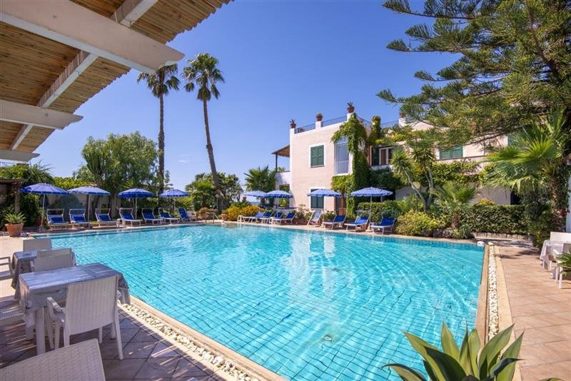 Ischia - Smaragdový Ostrov