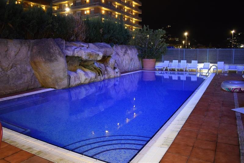 Santa Susanna - Hotel HTop Summer Sun