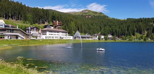 Švýcarsko letecky s panoramatickými vlaky