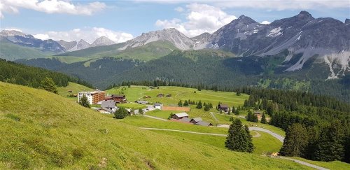 Švýcarsko letecky s panoramatickými vlaky