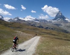 ŠVÝCARSKO - Walliské Alpy (cykloturistika) - 2026!