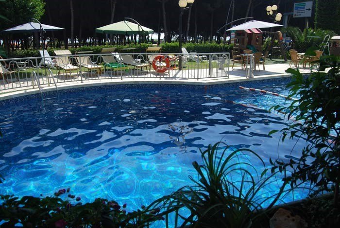 Alba Adriatica - Hotel Meripol