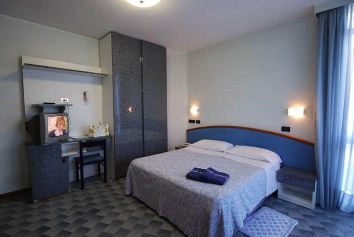 Alba Adriatica - Hotel Meripol