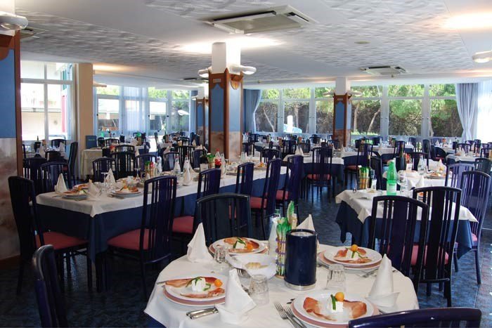 Alba Adriatica - Hotel Meripol