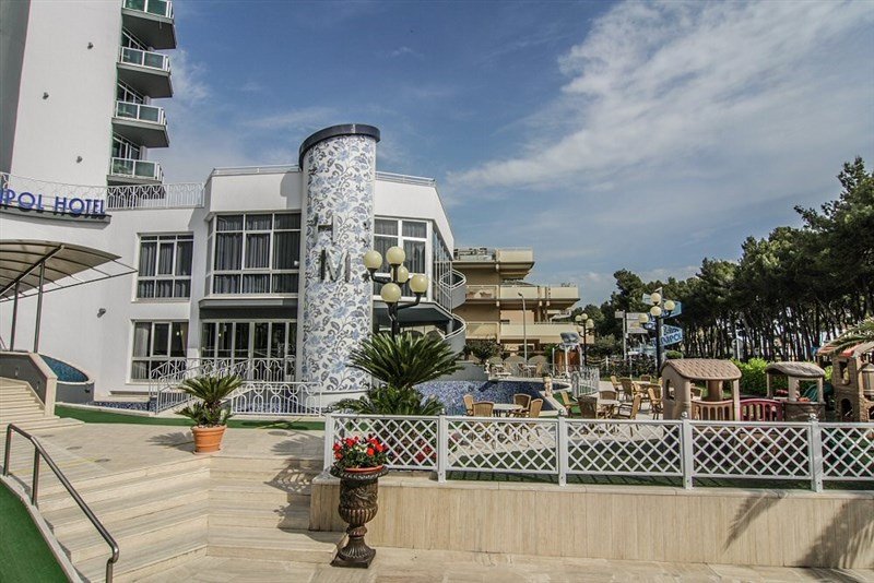 Alba Adriatica - Hotel Meripol