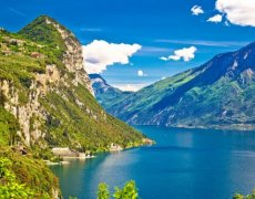 Přírodní krásy v okolí jezera Lago di Garda s koupáním
