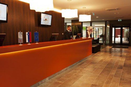 Hotel Zdraviliški Dvor