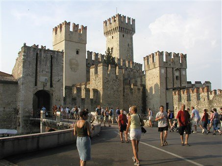 Nejkrásnější italská jezera a zahrady