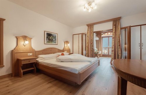 Hotel Mirabell Alpine Garden Resort & Spa