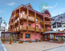 5denní zájezd (denní přejezd) s dopravou, polopenzí a skipasem v ceně – hotel Arisch