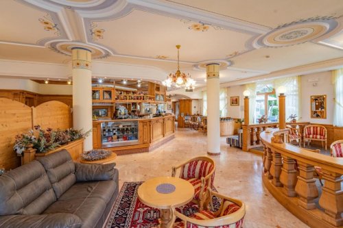 6denní zájezd (denní přejezd) s dopravou, polopenzí a skipasem v ceně – hotel Europa