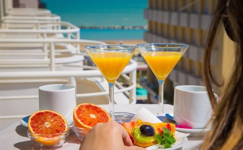 Hotel Mediterraneo (Cattolica)
