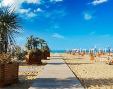 Jednodenní koupání v Bibione