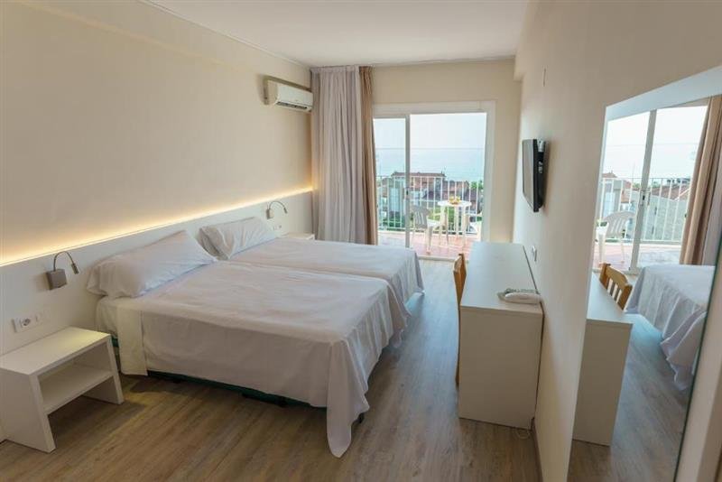 Calella - Hotel Checkin Catalonia