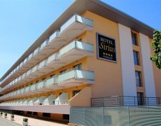 Santa Susanna - Hotel Dwo Sirius