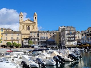 NEJKRÁSNĚJŠÍ MÍSTA KORSIKY NEJKRÁSNĚJŠÍ MÍSTA KORSIKY