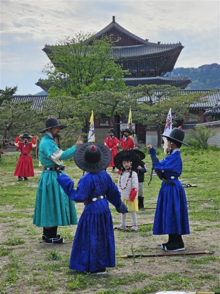 Jižní Korea - Čtyři tváře Koreje - sakury, hory, moře a javorové listy
