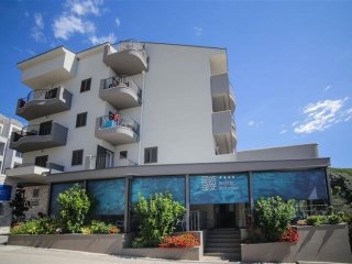 Drvenik - Hotel Ivando