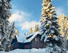 Chalet Muštrinka - se skipasem