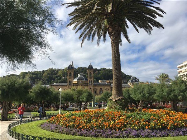 Baskicko a La Rioja - mezi útesy a vinicemi