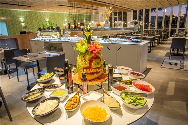 Hotel Oasis Lanz Beach Mate