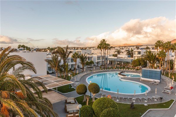 Hotel Oasis Lanz Beach Mate