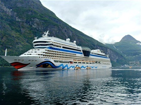 Norsko, zlatá cesta severu letecky