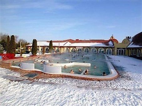 Velký Meder, termály a relaxace s výlety