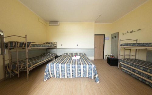 Hotel Bikini Tropicana