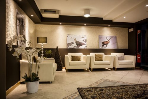 Hotel Il Cervo autobusem