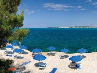 Resort Lanterna (apartmány s polopenzí)