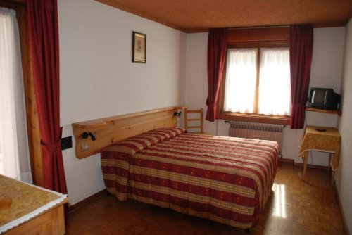 6denní zájezd s dopravou, polopenzí a skipasem v ceně – Parkhotel Valfurva